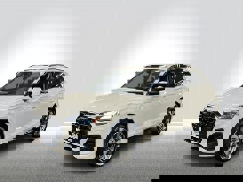 Certified 2025 Audi Q5 2.0T Premium image 1