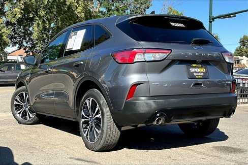 Used 2022 Ford Escape SE w/ SE Sport Appearance Package image 12
