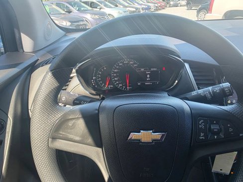 Used 2019 Chevrolet Trax LS image 12