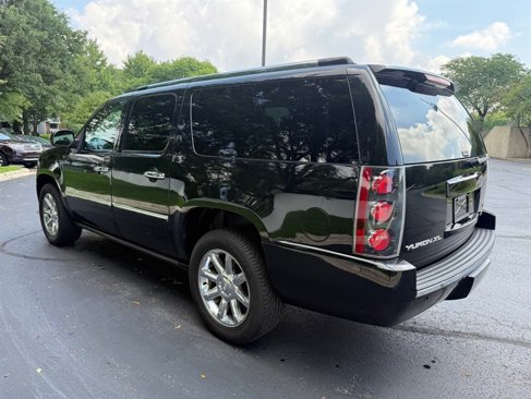 Used 2011 GMC Yukon XL Denali image 7
