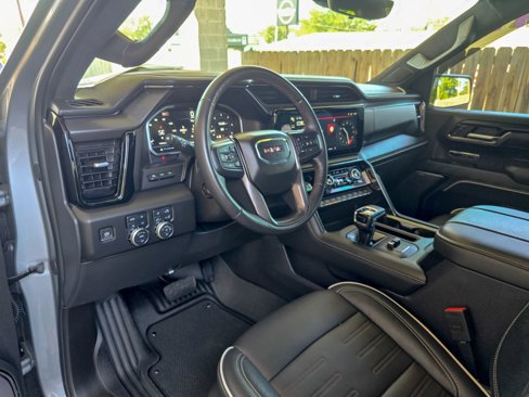 Used 2024 GMC Sierra 1500 AT4X image 6