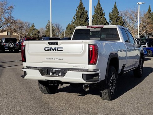 New 2025 GMC Sierra 3500 Denali Ultimate image 10