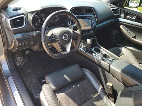 Used 2023 Nissan Maxima SR w/ Sport Mat Group image 4