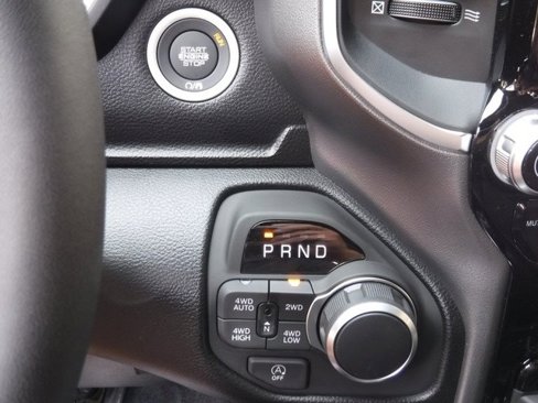 New 2026 RAM 1500 4x4 Crew Cab image 22
