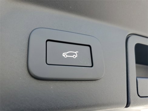 New 2026 Land Rover Range Rover Velar Dynamic SE image 12