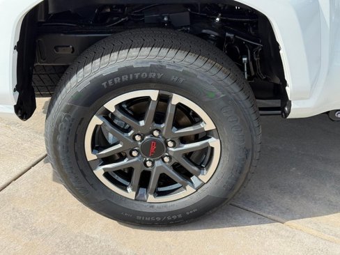 New 2025 Toyota Tacoma TRD Sport image 7
