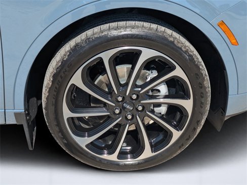 Used 2025 Lincoln Nautilus Black Label image 10