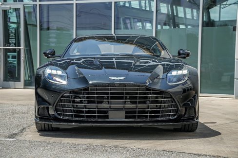 New 2025 Aston Martin Vanquish Coupe image 7