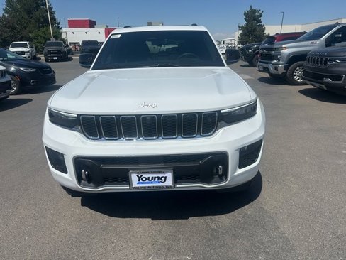 New 2025 Jeep Grand Cherokee Overland image 9