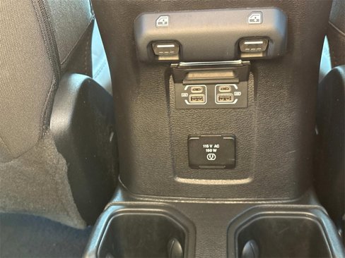 Used 2023 Jeep Wrangler Sahara image 19