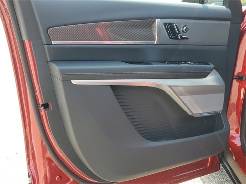 New 2026 Cadillac Vistiq Luxury image 22