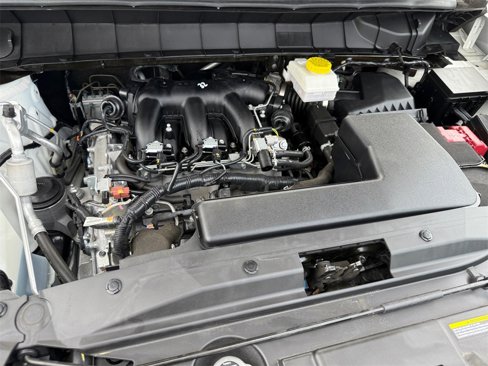 Used 2024 Nissan Pathfinder S image 23