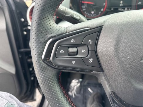 Used 2024 Chevrolet Trax RS image 14