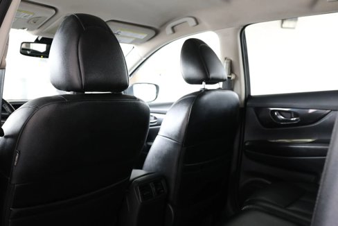 Used 2018 Nissan Rogue SL image 17