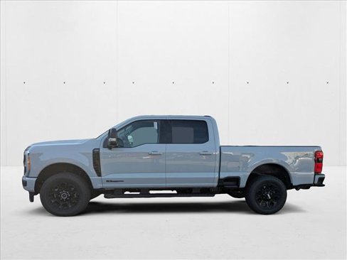New 2025 Ford F250 Lariat w/ Black Appearance Package image 5