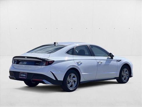 New 2025 Hyundai Sonata SE image 2