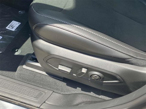 New 2025 Jeep Grand Cherokee L Altitude image 17