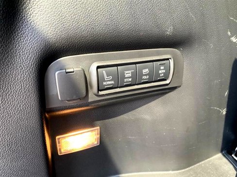 Used 2016 Ford Explorer Limited w/ Equipment Group 303A image 13