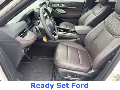 New 2025 Ford Explorer Platinum image 11