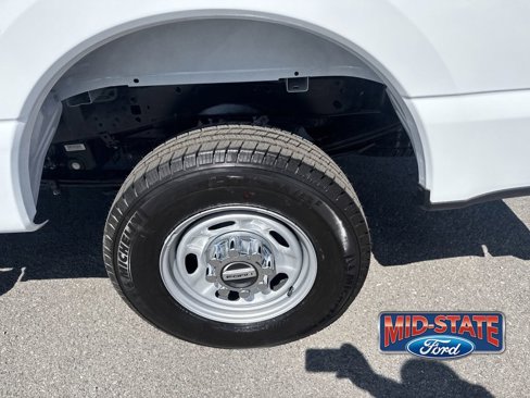 New 2026 Ford F250 XL w/ XL Chrome Package image 12