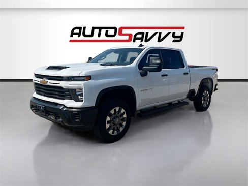Used 2024 Chevrolet Silverado 2500 Custom w/ Custom Value Package image 3
