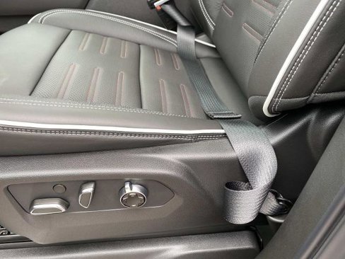 New 2026 GMC Sierra 1500 AT4X image 11