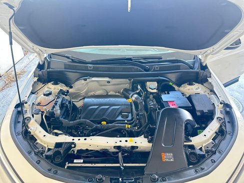 Used 2025 Buick Envista Sport Touring image 32