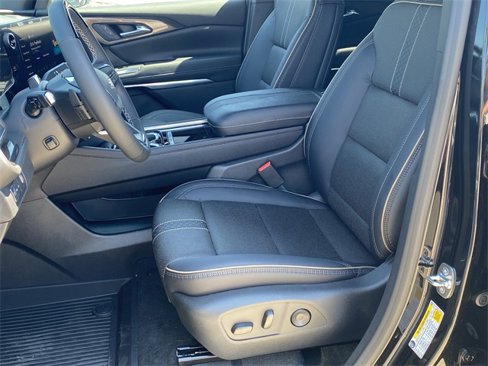 New 2026 Chevrolet Traverse High Country w/ LPO, Floor Liner Package image 10