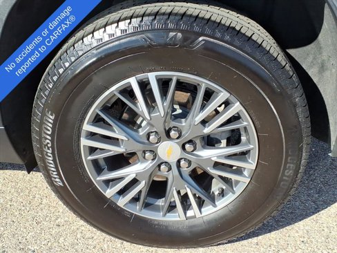 Used 2025 Chevrolet Traverse LT image 9