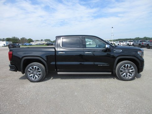 New 2026 GMC Sierra 1500 Denali w/ Denali Reserve Package image 3