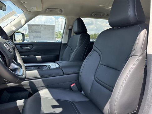New 2026 Nissan Armada SV image 8