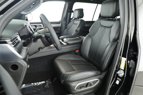 Used 2024 Jeep Wagoneer Series II image 16