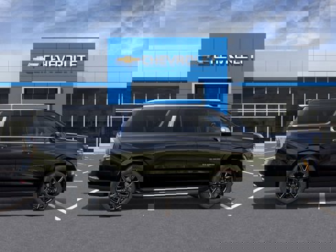 New 2026 Chevrolet Suburban Premier image 5