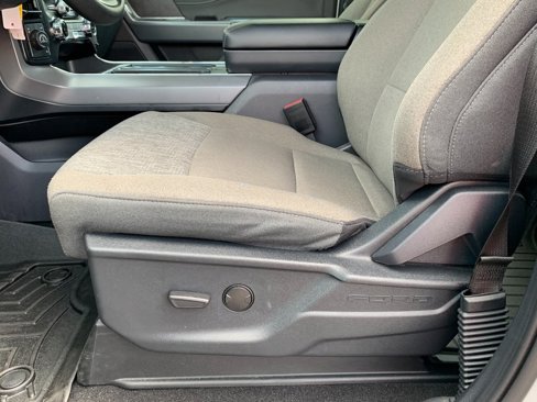 Used 2024 Ford F150 XLT w/ Mobile Office Package image 19