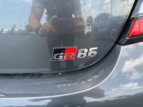 New 2025 Toyota GR86 Premium image 9
