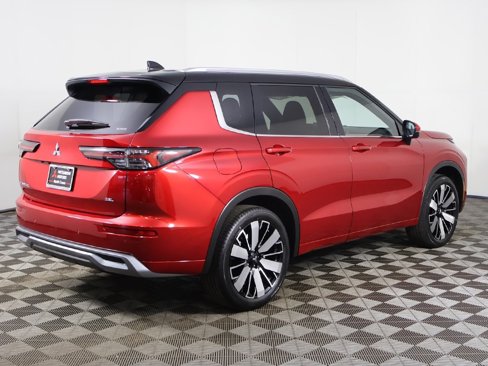 New 2025 Mitsubishi Outlander SEL image 14