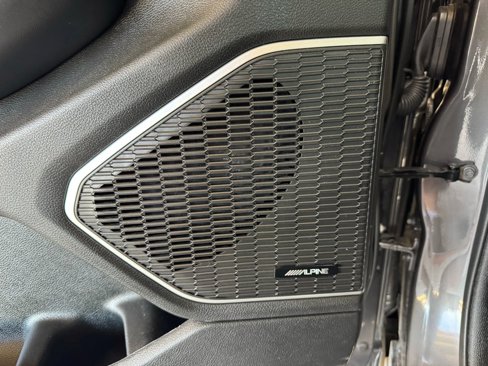 Used 2022 Jeep Grand Cherokee Limited image 11