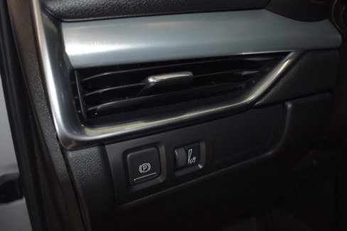 Used 2020 Cadillac XT4 Premium Luxury image 27