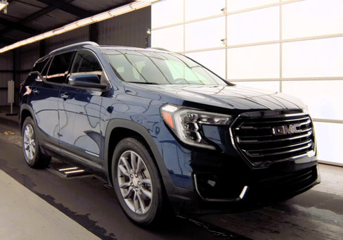 Used 2023 GMC Terrain SLT image 4
