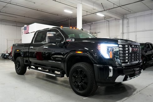 Used 2024 GMC Sierra 2500 Denali w/ Technology Package image 8