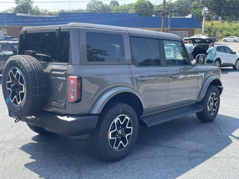 New 2025 Ford Bronco Outer Banks image 4