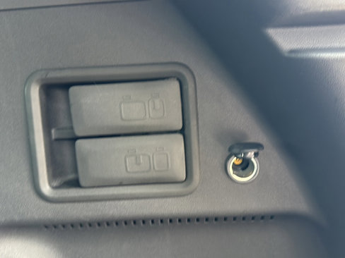 Certified 2024 Chevrolet Equinox LT image 34