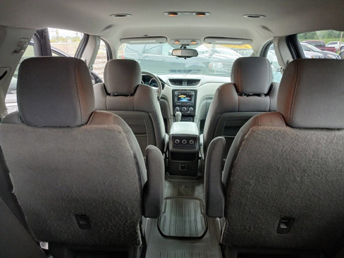 Used 2016 Chevrolet Traverse LT w/ Style and Technology Package image 12