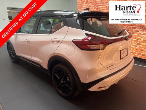 Used 2024 Nissan Kicks SR image 6