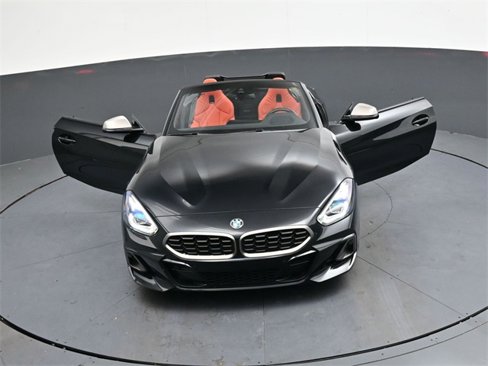 Used 2024 BMW Z4 M40i w/ Premium Package image 35