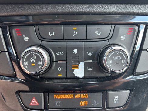 Used 2019 Buick Encore Essence image 38