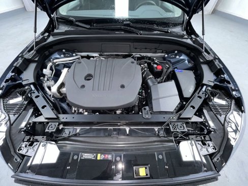 New 2026 Volvo XC60 B5 Plus w/ Climate Package image 9