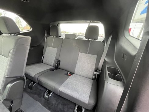 Used 2025 GMC Acadia Elevation image 28