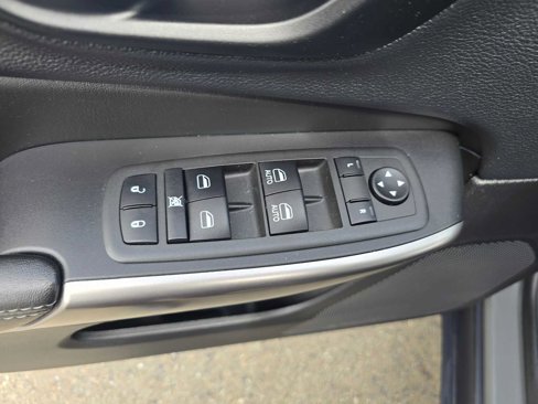 Used 2022 Jeep Cherokee Latitude Lux image 23