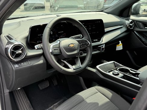 New 2026 Chevrolet Equinox LT w/ LPO, Floor Liner Package image 3